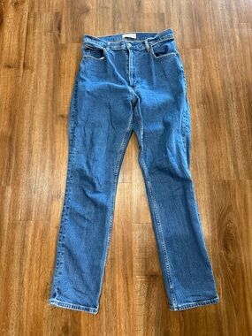 The 90s Slim Straight Ultra High Rise Jean